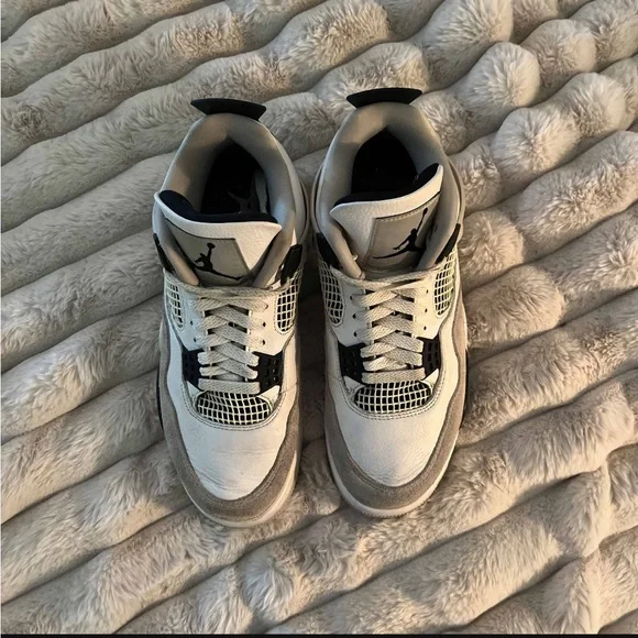 Jordan 4 military black